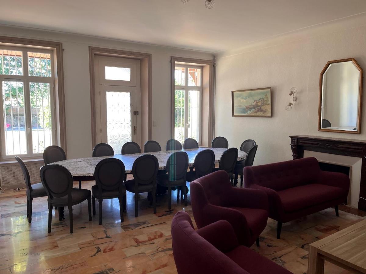 Domaine clos et arboré de 3 ha avec deux maisons Lamothe-Montravel Esterno foto